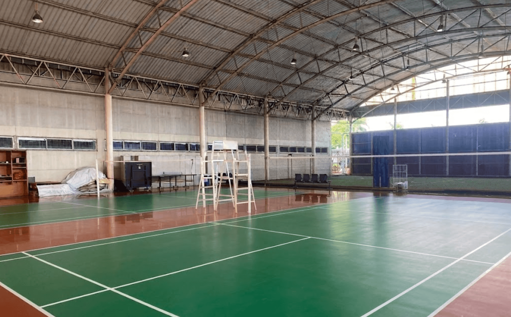 Lapangan Akrilik